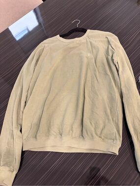 Eterne Crewneck Sweatshirt in Light Olive Green